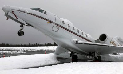 Photo of plane in snow