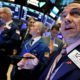 Photo of Tommy Kalikas with fellow traders on the floor of the NYSE