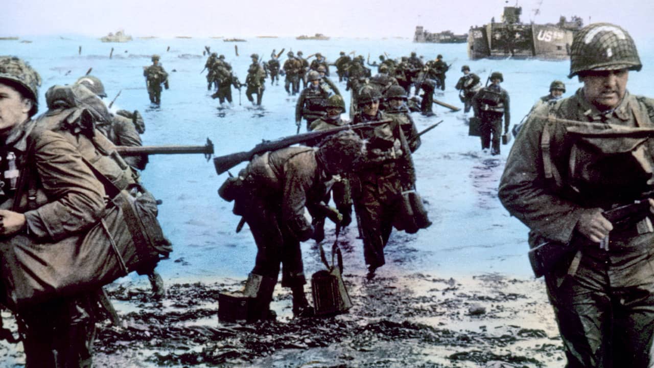 Photo of D-Day soldiers