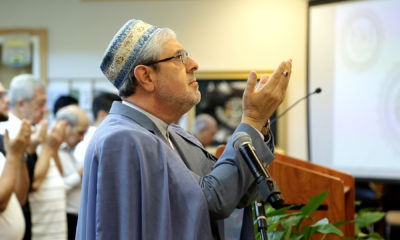 Photo of Imam Seyed Ali Ghazvini leading a prayer