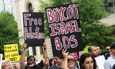 Photo of demonstrators in Washington, D.C., urging a boycott of Israel