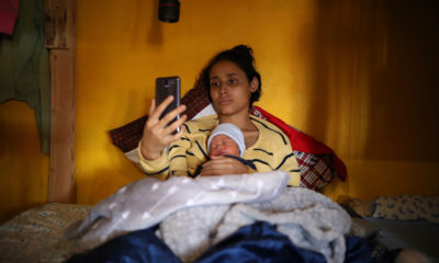 Photo of Salvadoran teen migrant Milagro de Jesus Henriquez Ayala and her newborn baby