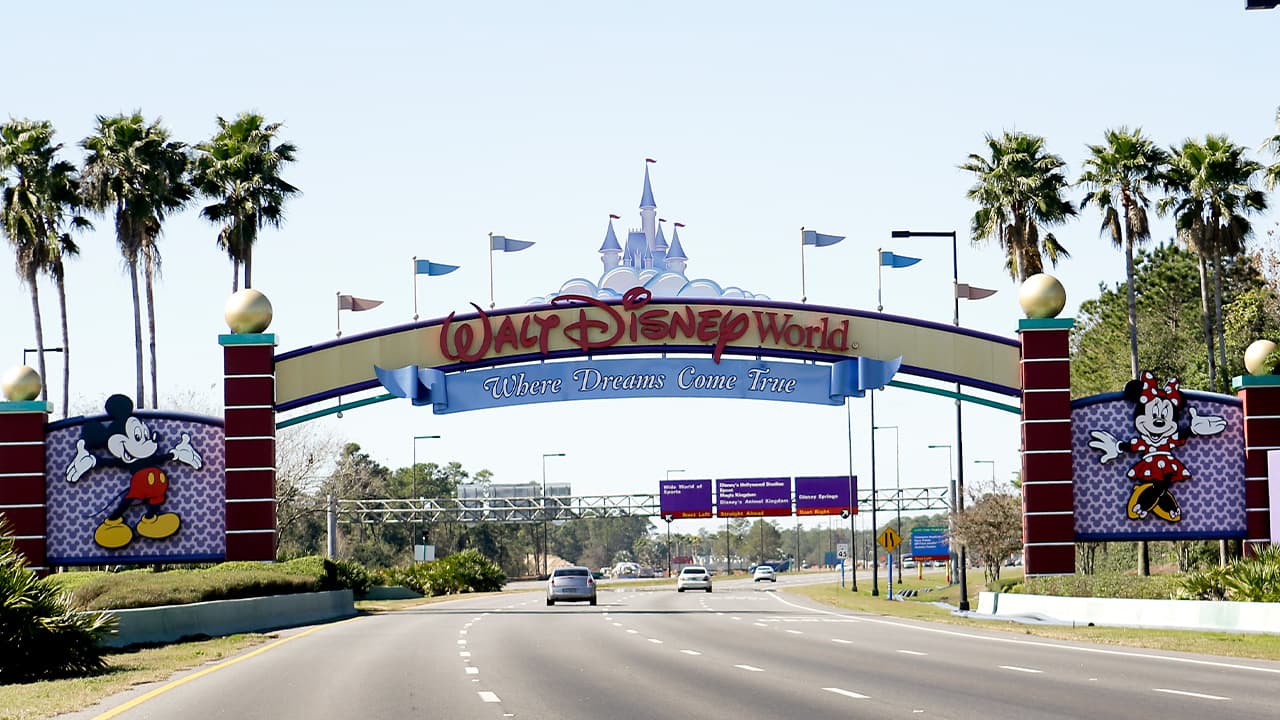 Photo of the entrance to Walt Disney World