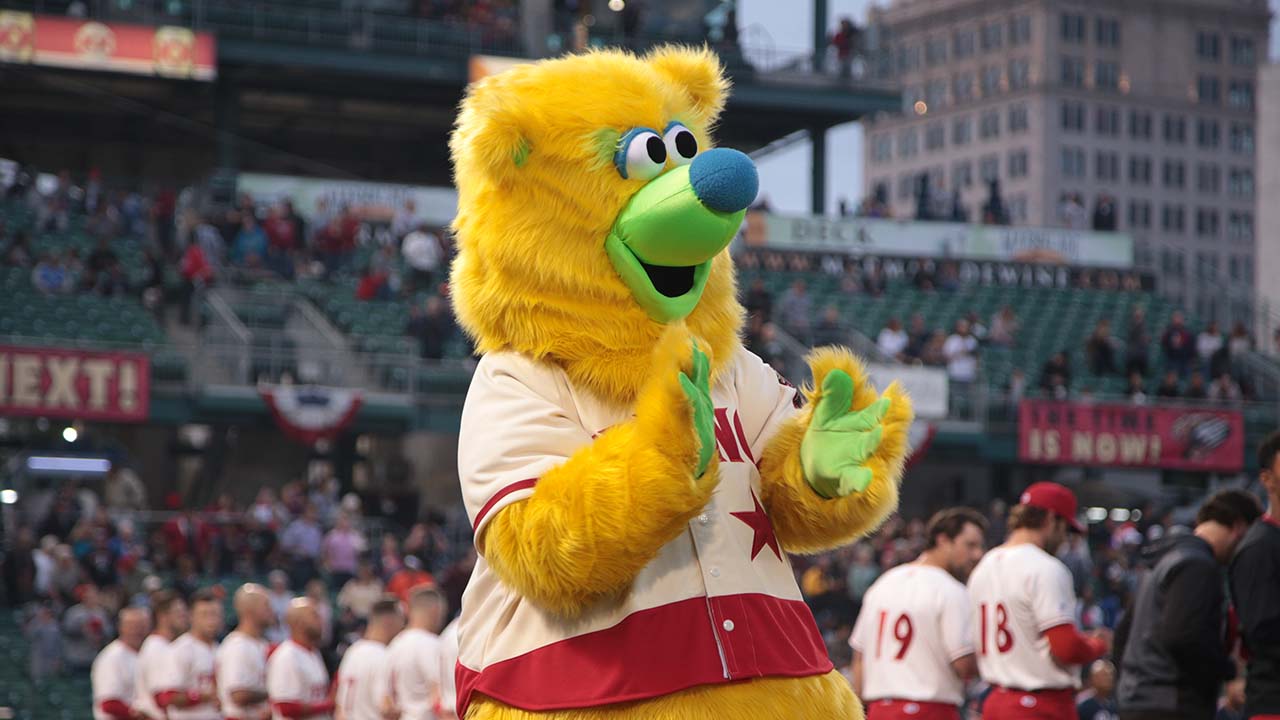 Photo of Parker, the Fresno Grizzlies mascot