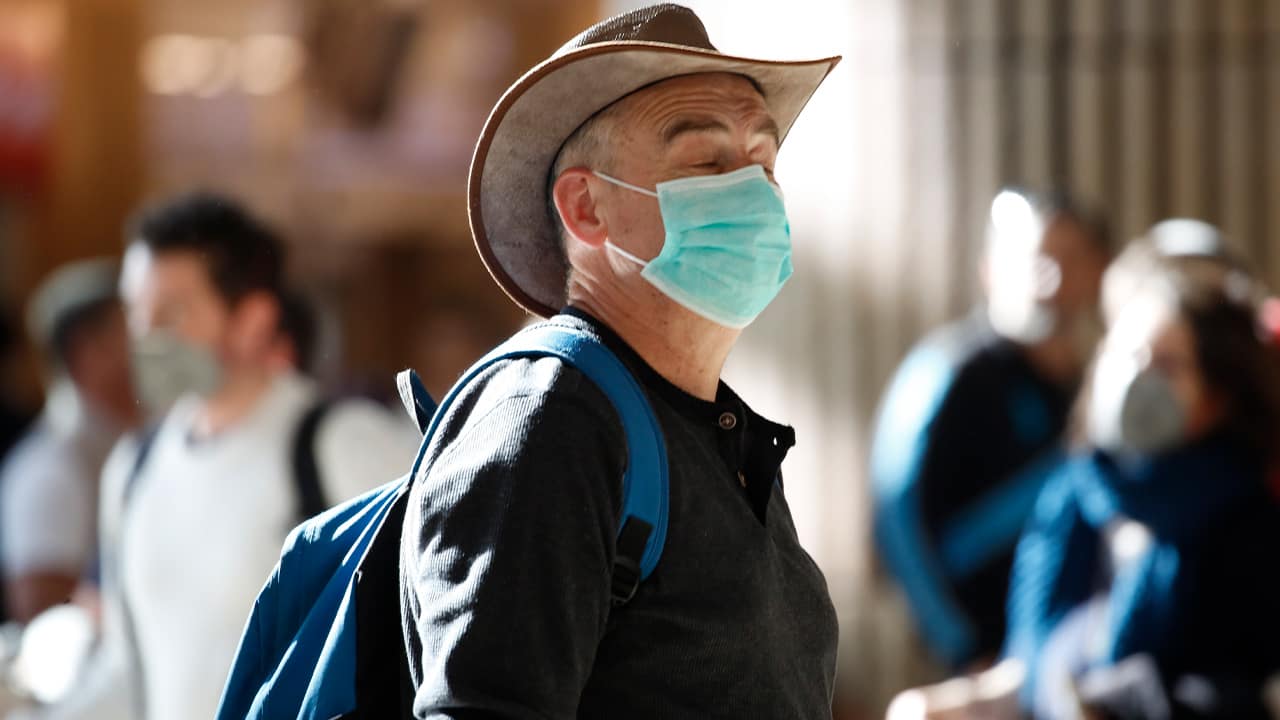 Photo of a man wearing a protective mask in Tel Aviv, Israel