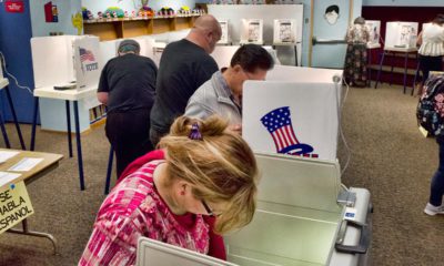 Photo of voters in Los Angeles