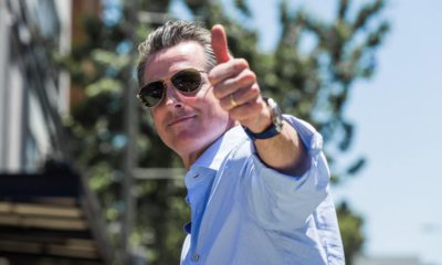 Photo of Gov. Gavin Newsom giving a thumbs up