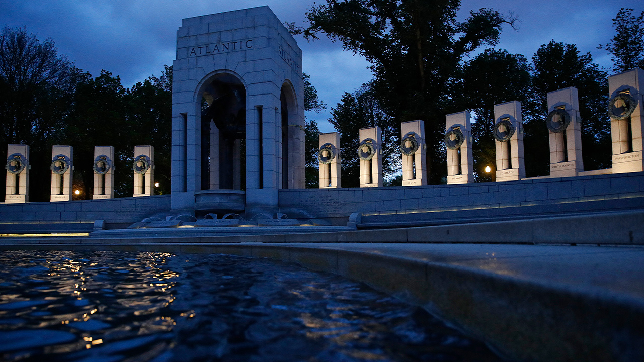 Photo of the World War II Memorial in Washington