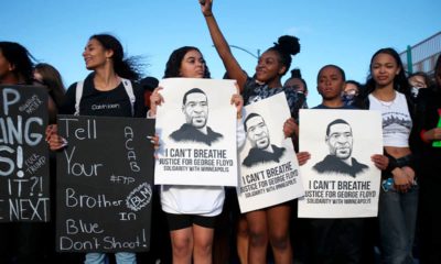 Photo fo protesters in Portland