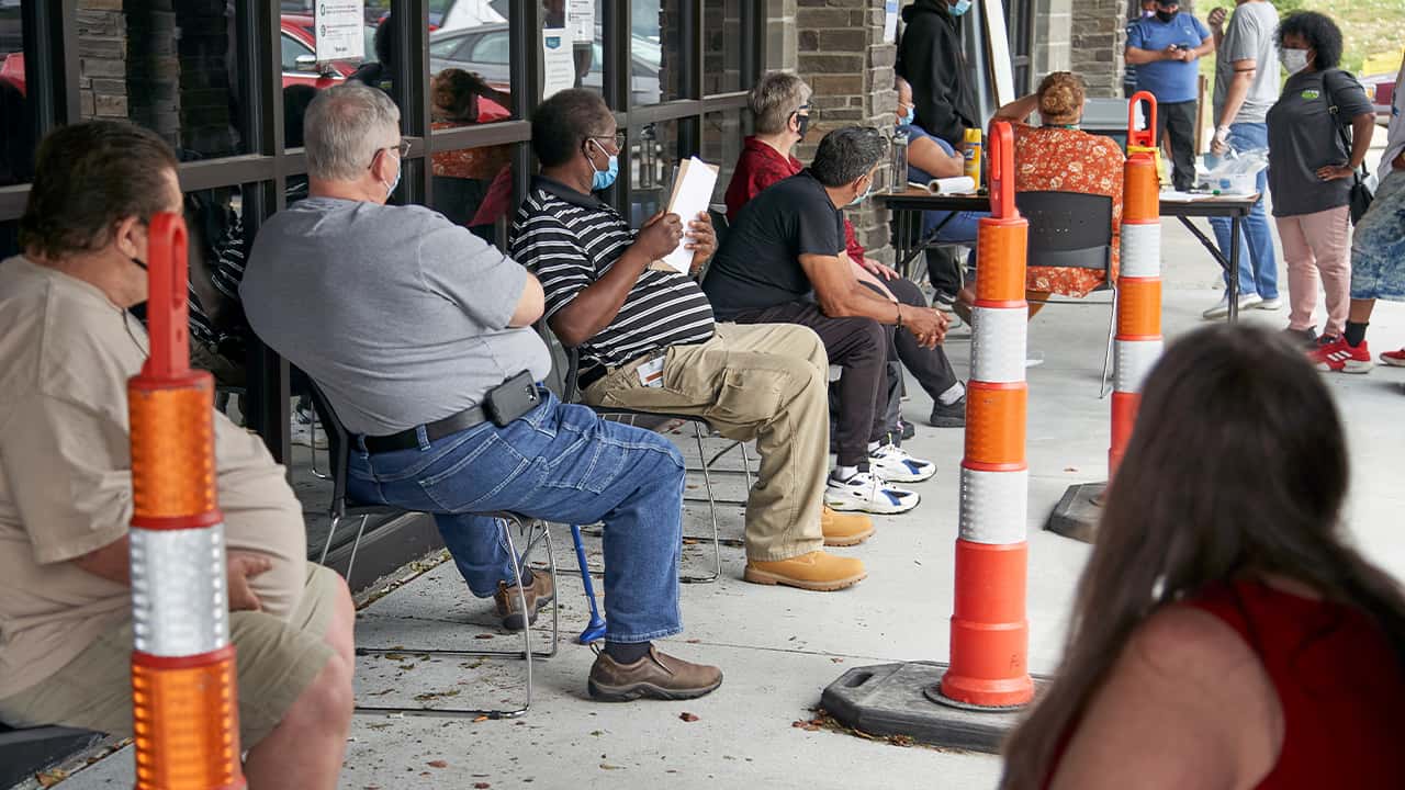 Photo of job seekers in Omaha